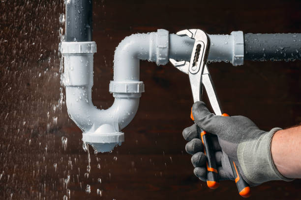 Professional Leak Detection technician working in Catawba, OH